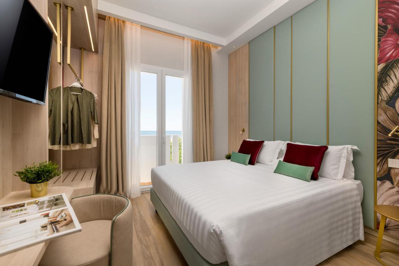 Litoraneo Suite Hotel Римини Екстериор снимка