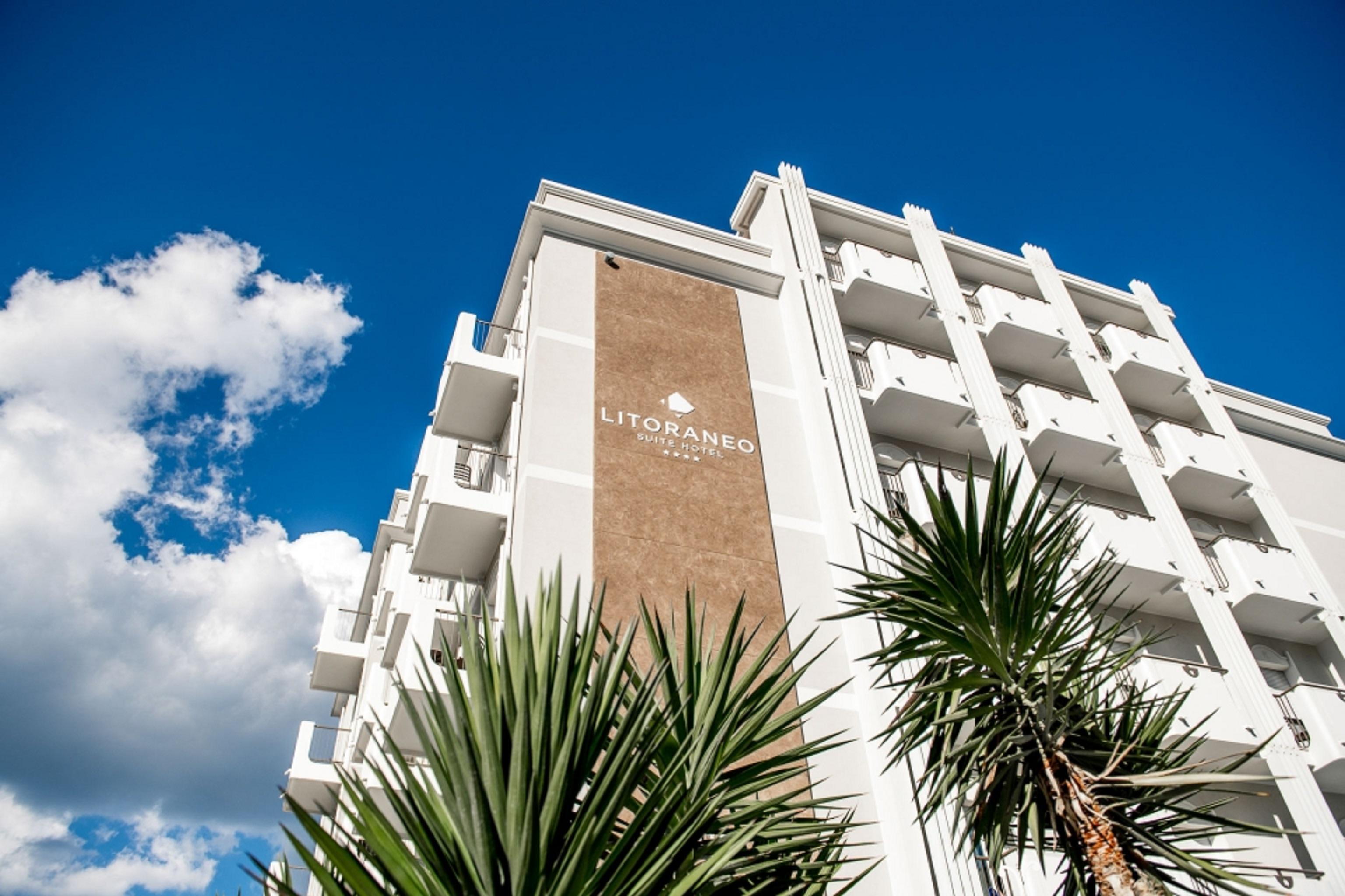 Litoraneo Suite Hotel Римини Екстериор снимка