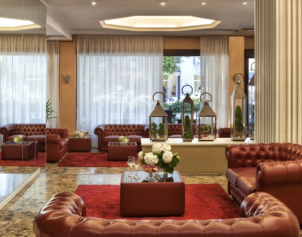 Litoraneo Suite Hotel Римини Интериор снимка